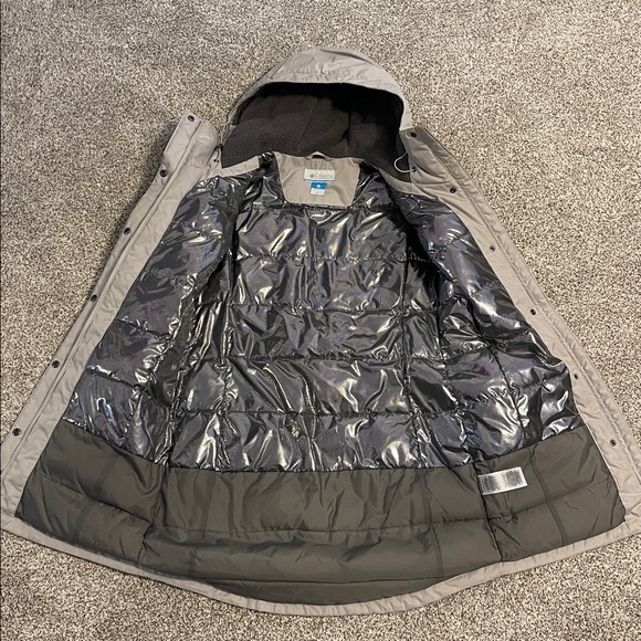 Women's Columbia  Gray Hooded Parka - Picture 2 of 6